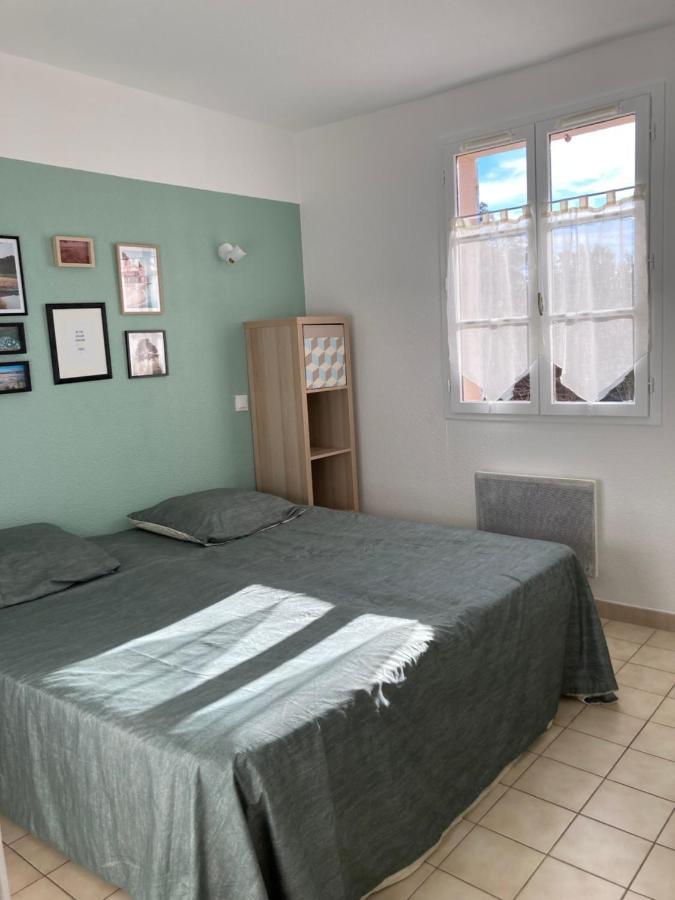 T2 Classé 2* calme au coeur du village provençale Gréoux-les-Bains Exterior foto